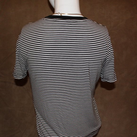 Kendall & Kylie Crop Top - Picture 5 of 6